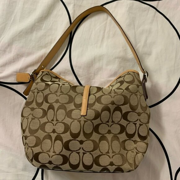 Coach Signature Canvas Lobster Clasp Shoulder Bag